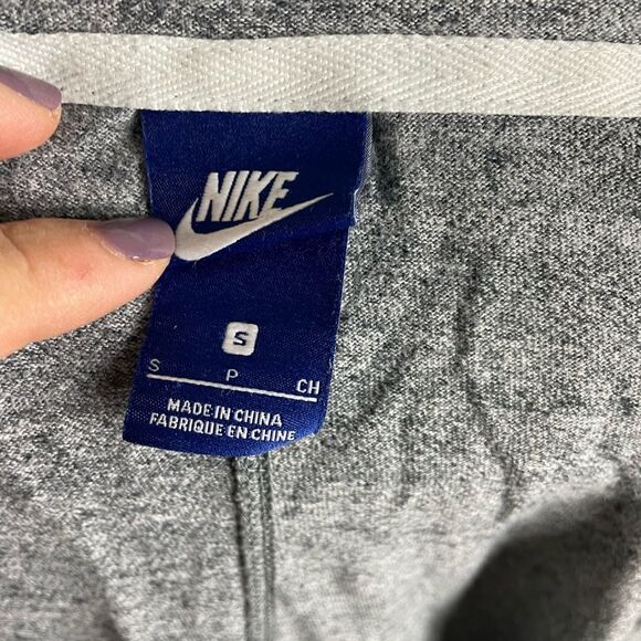 Nike zip-up Grey Thin Sweatshirt sz Small - Picture 4 of 6